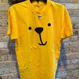 Yellow bear face T-shirt made for the 2000 Olympics in Berlin Germany - Not worn